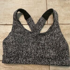 Lululemon bra size 4 VGUC